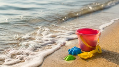 Ребёнок боится купаться в море: как помочь полюбить воду